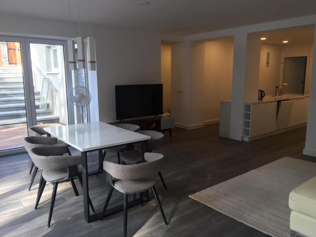 Luksusowy Apartament Pod Lasem, Otwock -Shared Garden, Sauna, Wood Hot Tub! Hot Tub Seasonal! Eksteriør bilde